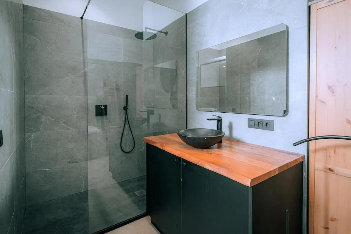 Klp49 Antwerp Apartment
