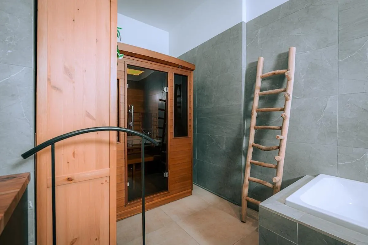 Klp49 Antwerp Apartment