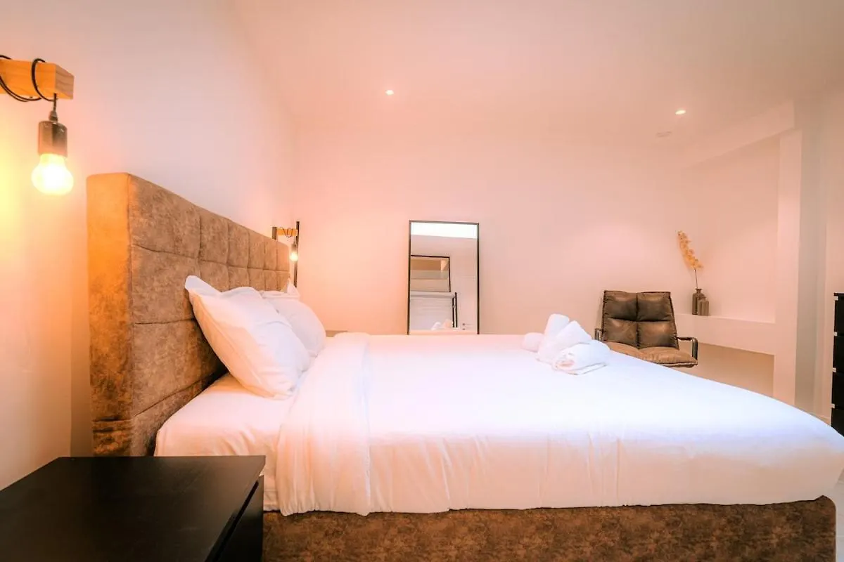 Klp49 Antwerp Apartment
