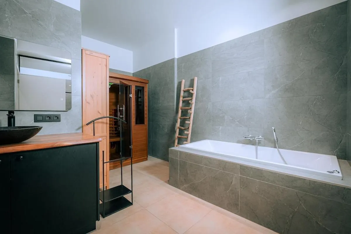 Klp49 Antwerp Apartment